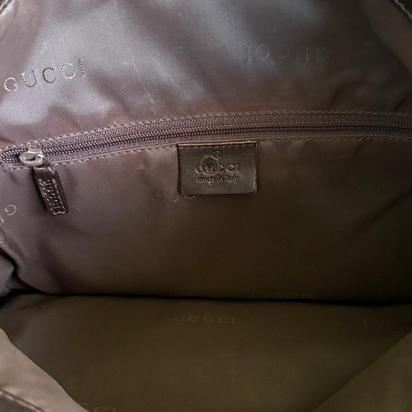 Authentic Gucci bamboo hand bag. - Picture 3 of 9